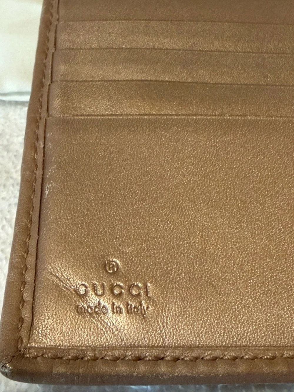 Gucci Metallic Rose Gold GG Bifold Wallet - Picture 3 of 4